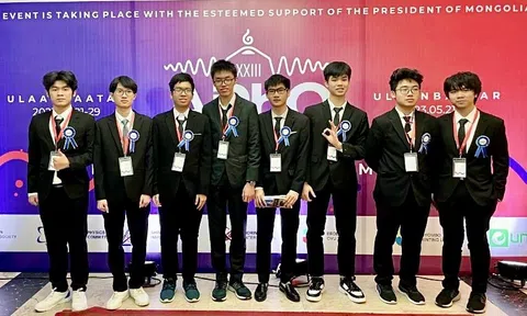 Tự hào 4 học sinh Việt Nam giành huy chương Olympic Vật lý châu Á