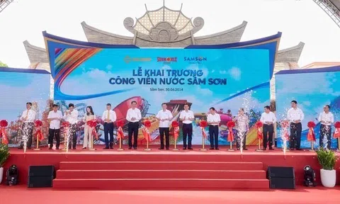 Công viên nước đạt kỷ lục châu Á chính thức khai trương ở Sầm Sơn